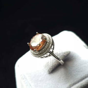 925 Ayar Gümüş Zultanit Renk Değiştiren Taşlı Yüzük Fecr Modeli